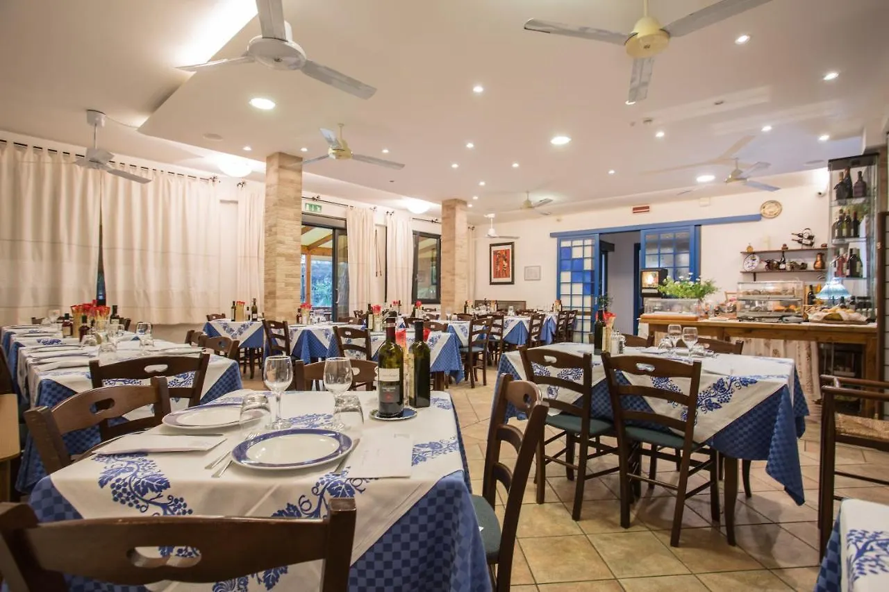 Hotel Mon Reve Milano Marittima 3*,  Italy
